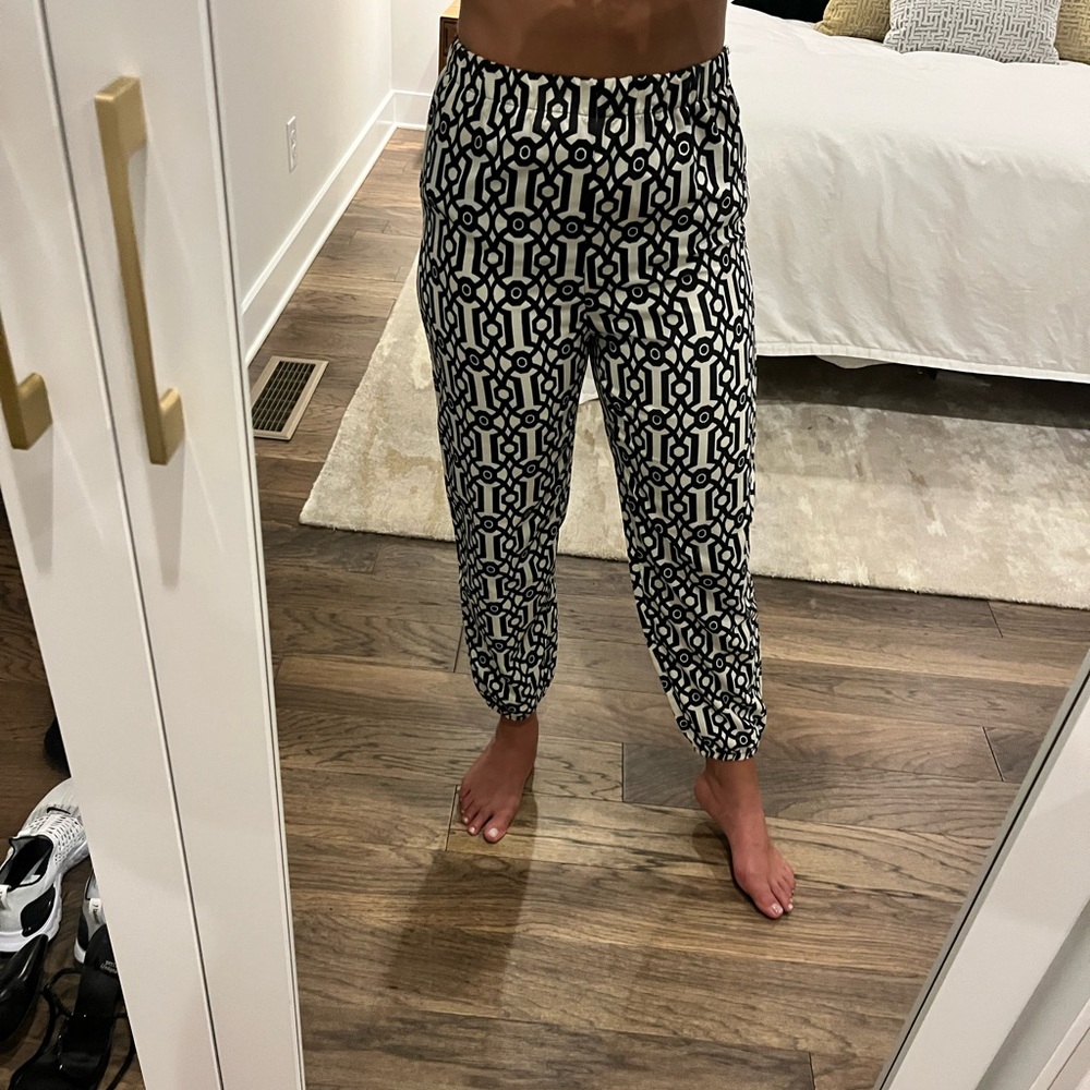 Stylish Black and White Geometric Women's Pants